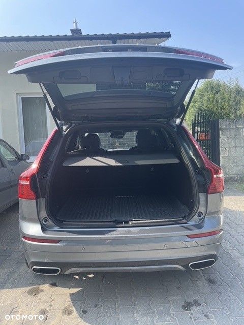 Volvo XC 60 D5 AWD R-Design - 11