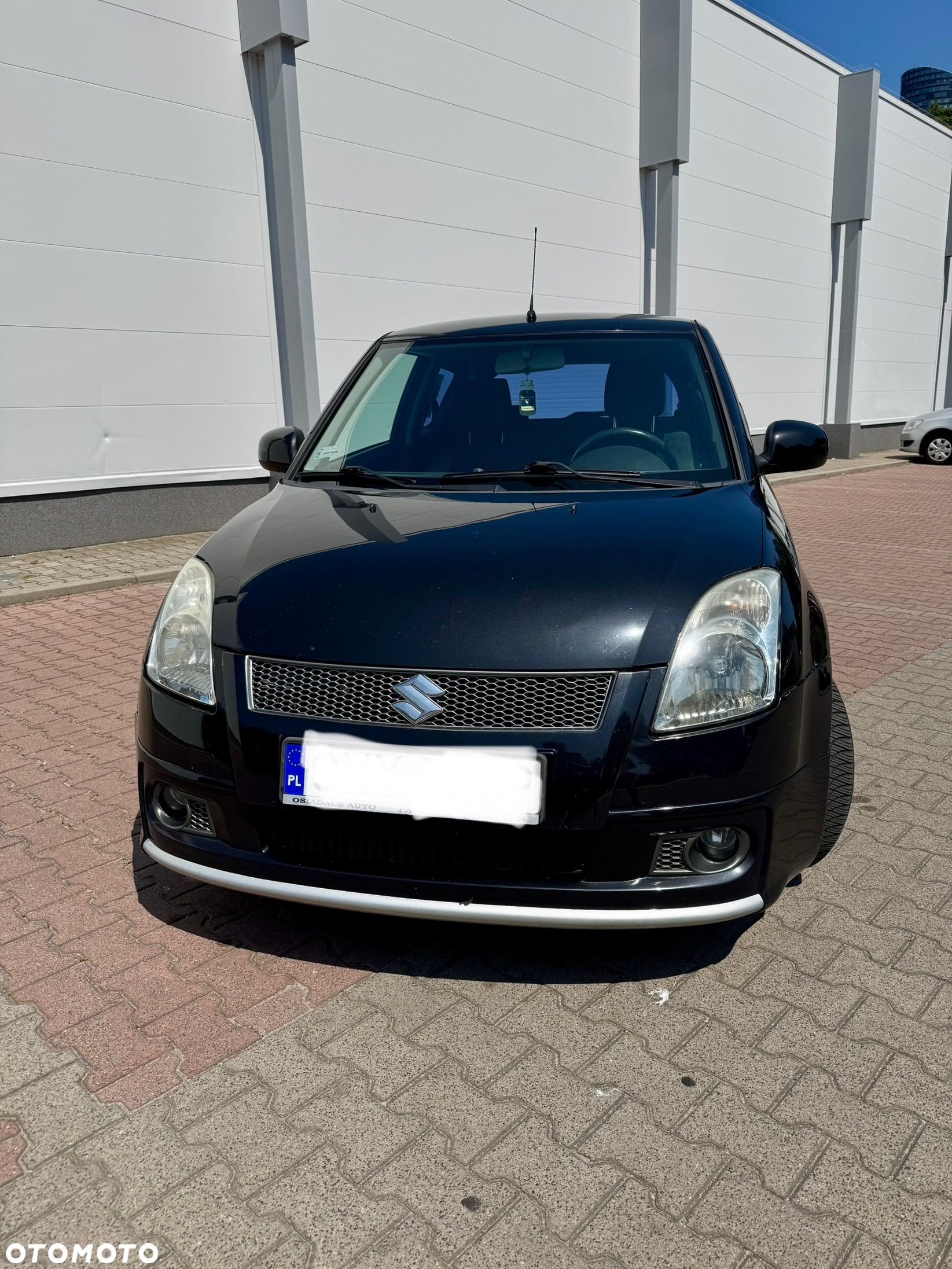 Suzuki Swift - 1