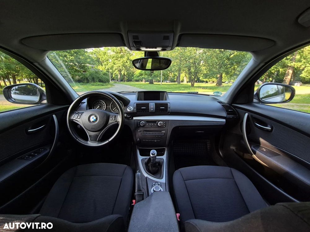 BMW 1 Series 2010 — imagine 20