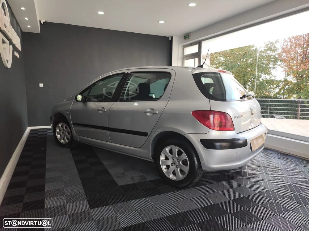 Peugeot 307 1.4 HDi XS Premium - 11