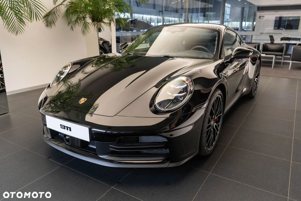 Porsche 911 Carrera 4S - 6