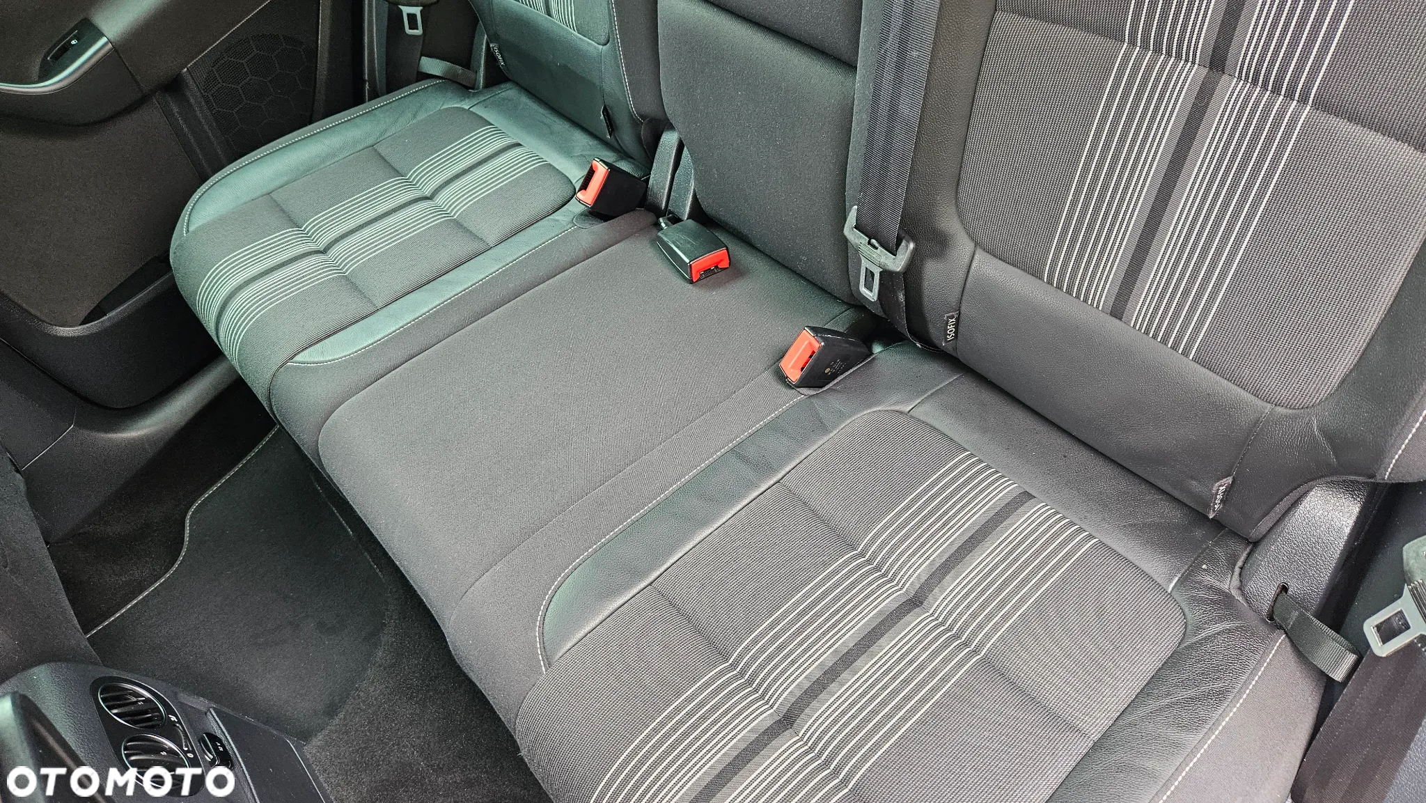 Volkswagen Golf Plus 1.6 TDI DPF MATCH - 17