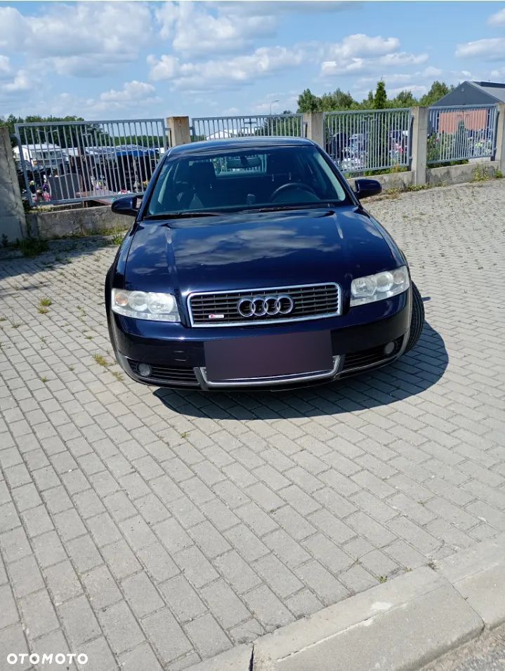 Audi A4 2.0 - 1