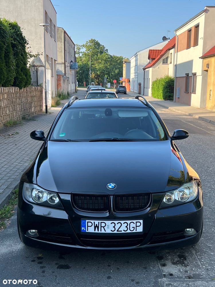 BMW Seria 3 318i - 5