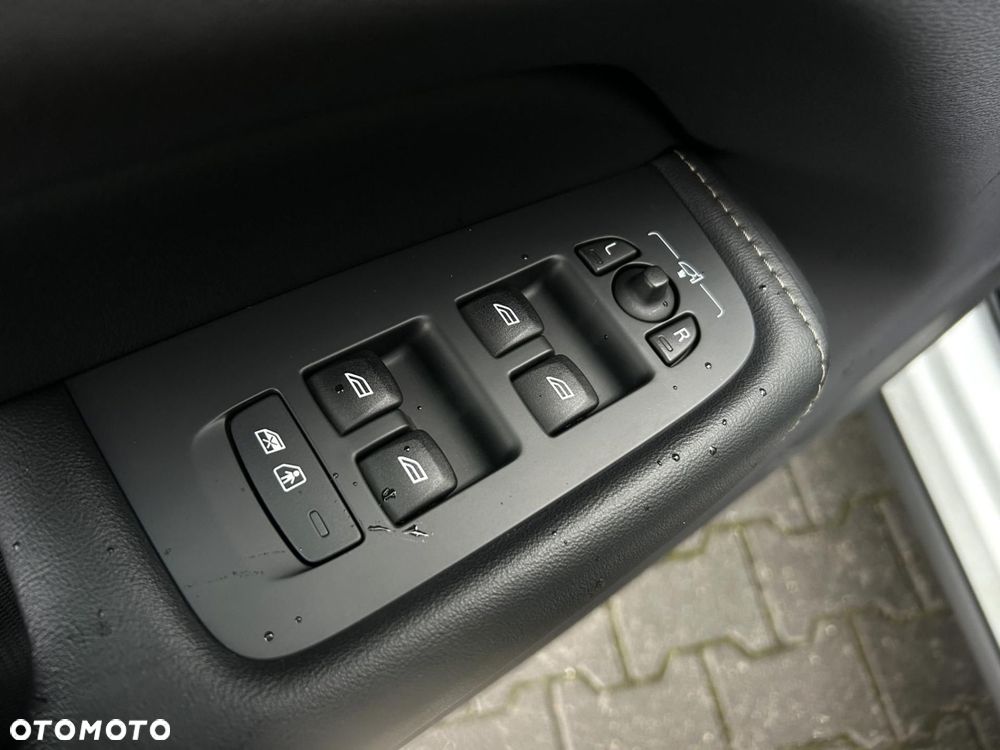 Volvo XC 60 B4 B Inscription - 11