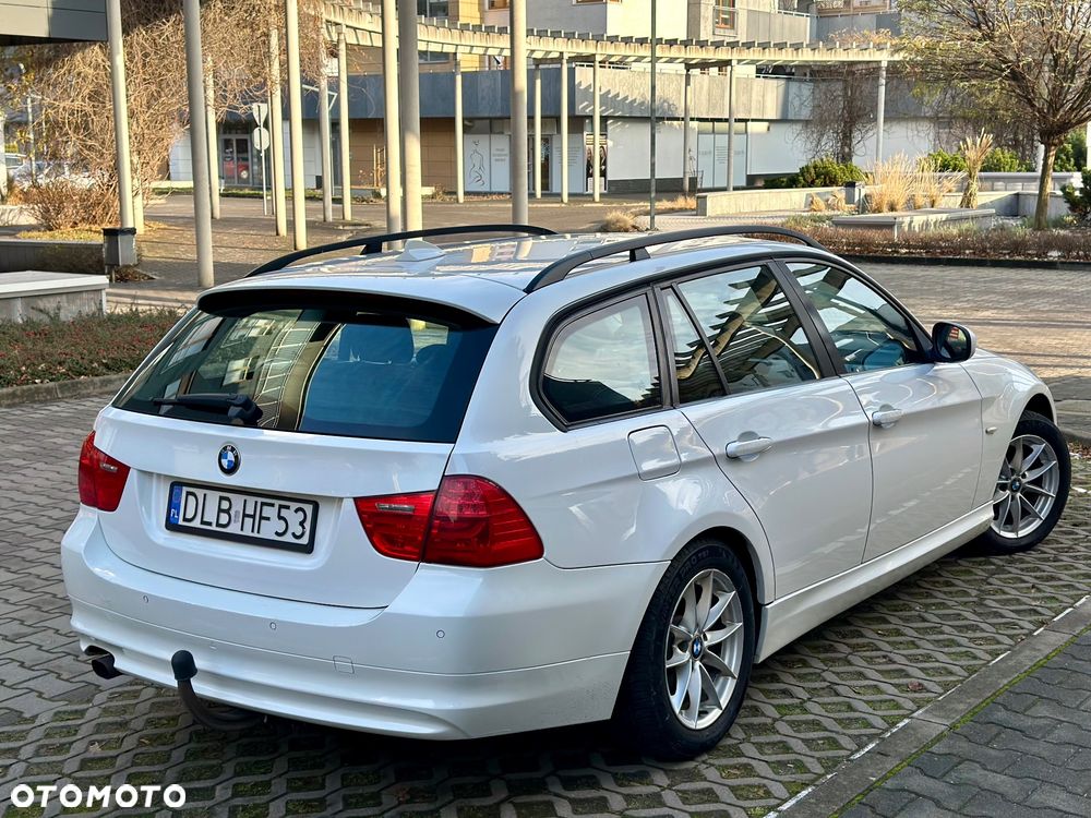 BMW Seria 3 318d DPF Edition Sport - 3