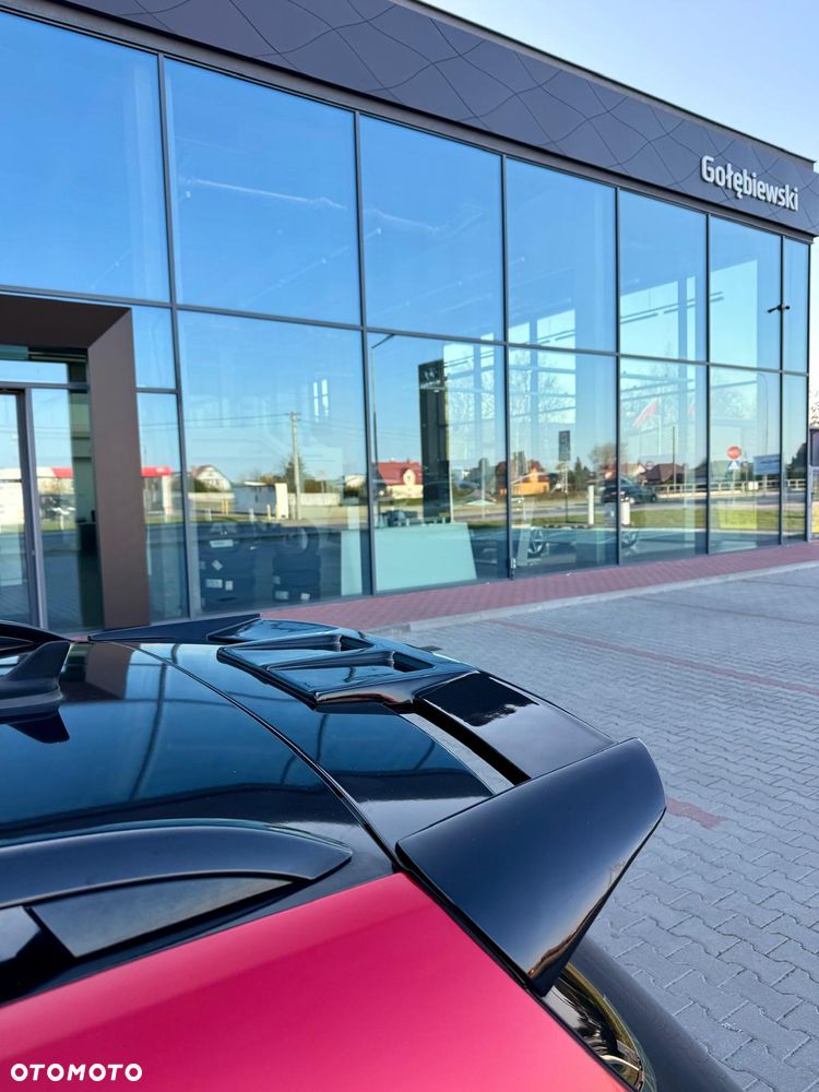 Volkswagen Passat 2.0 TDI DSG BlueMotion Technology R-Line - 13