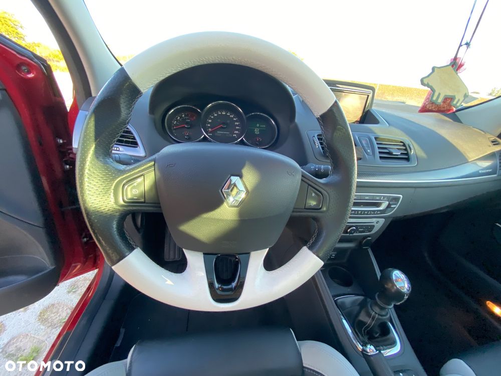 Renault Megane Coupe dCi 165 FAP GT - 27