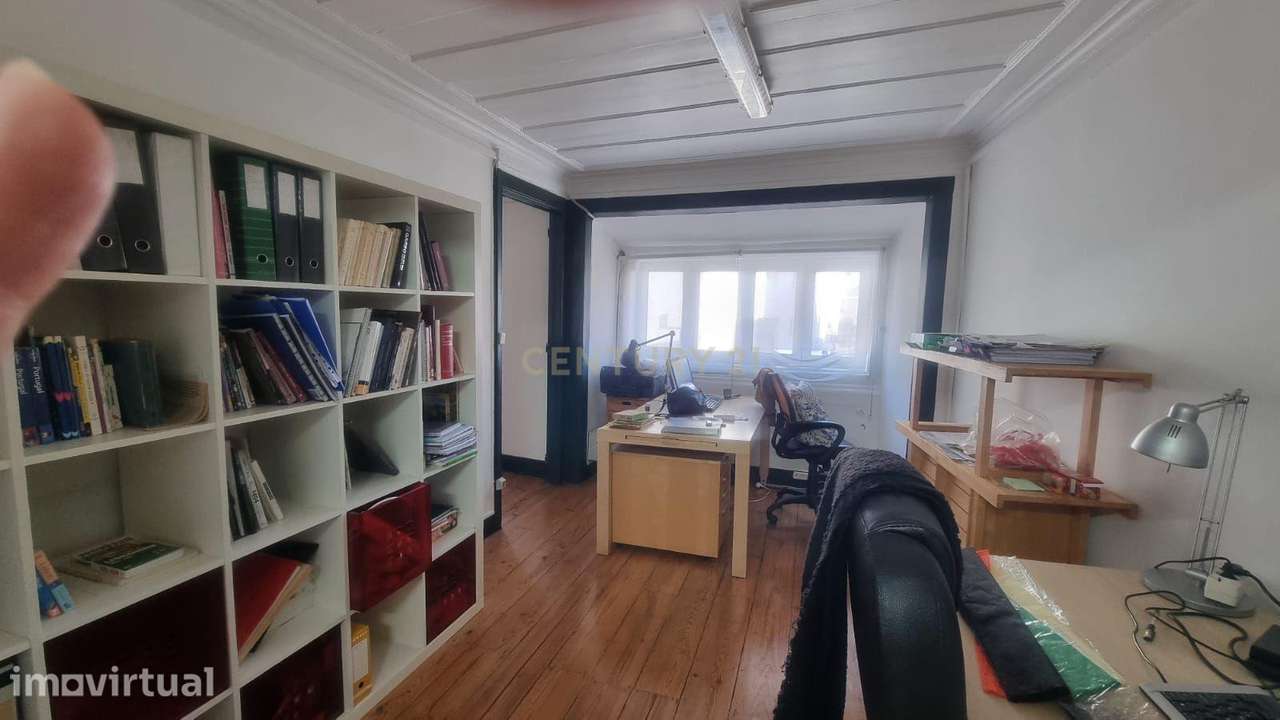 ESPAÇO PARA ARRENDAMENTO — ESCRITÓRIO OU ATELIER PROFISSIONAL | LISBOA - Grande imagem: 4/21