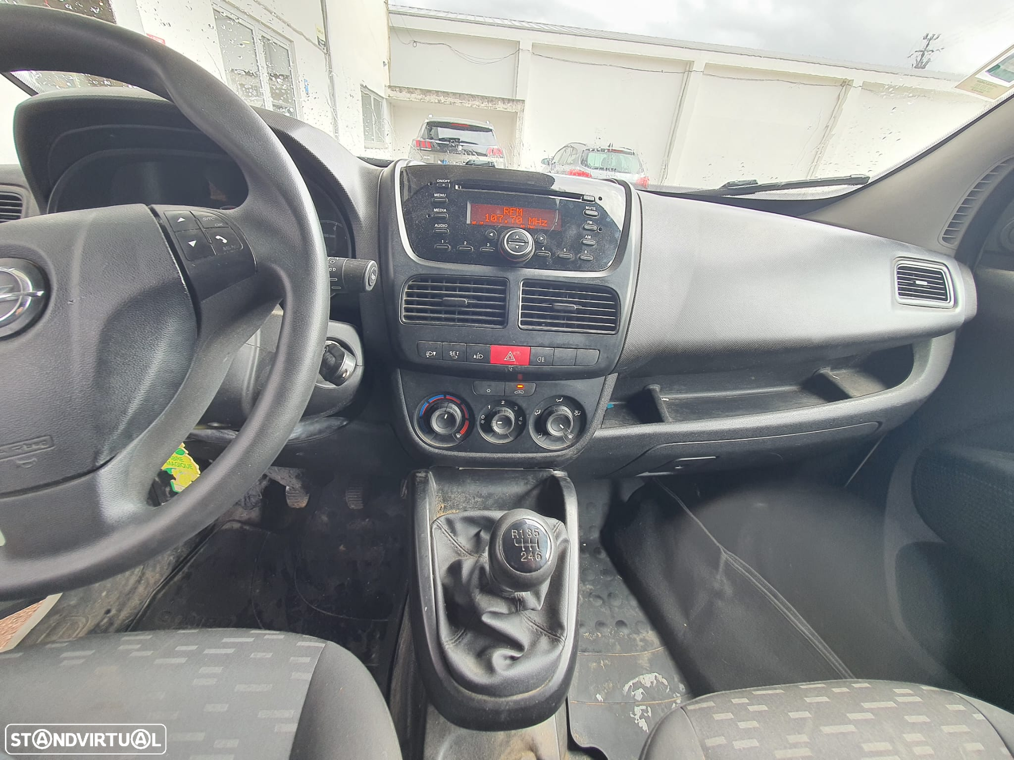 Opel Combo XL 1.6CDTI 105cv Maxi - 9