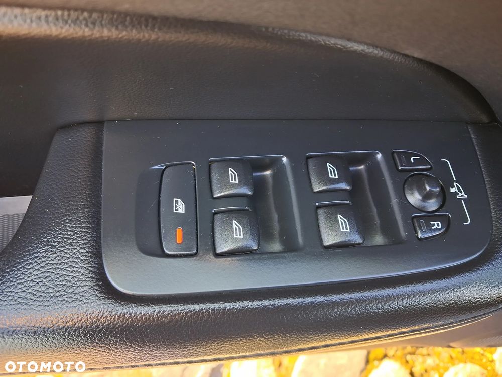 Volvo V60 B4 D Geartronic Momentum Pro - 16