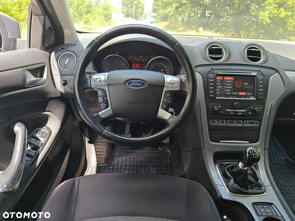 Ford Mondeo - 10