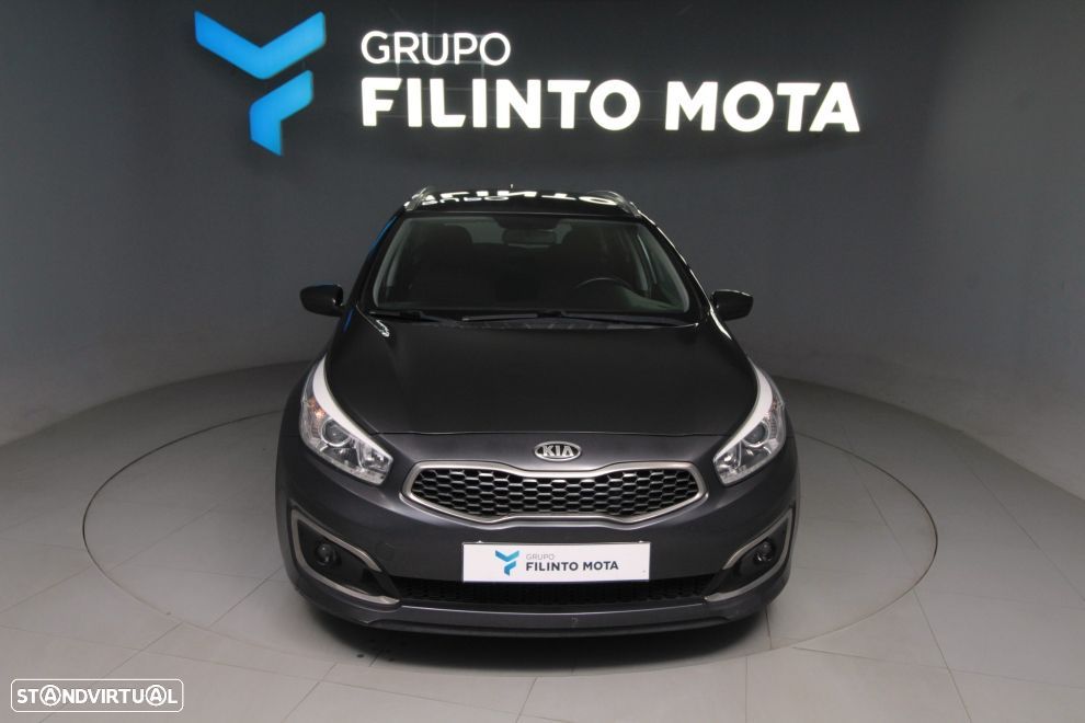 Kia Ceed SW 1.6 CRDi Nav Line - 1