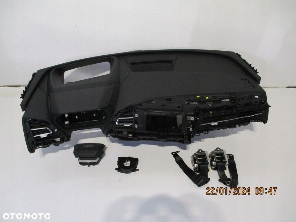 Konsola pulpit deska AUDI Q4 89A HEAD UP - 4