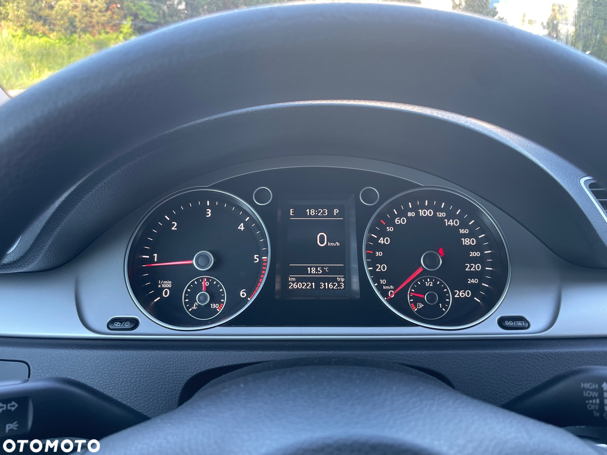 Volkswagen Passat 2.0 TDI Comfortline DSG - 14