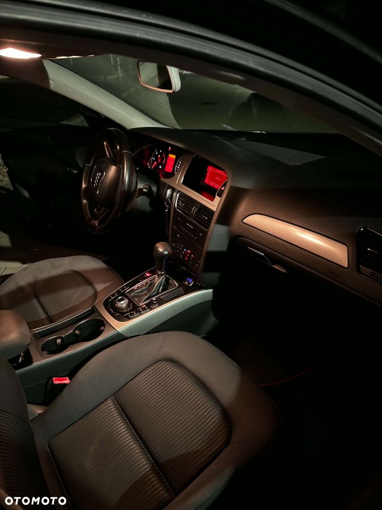 Audi A4 Avant - 10