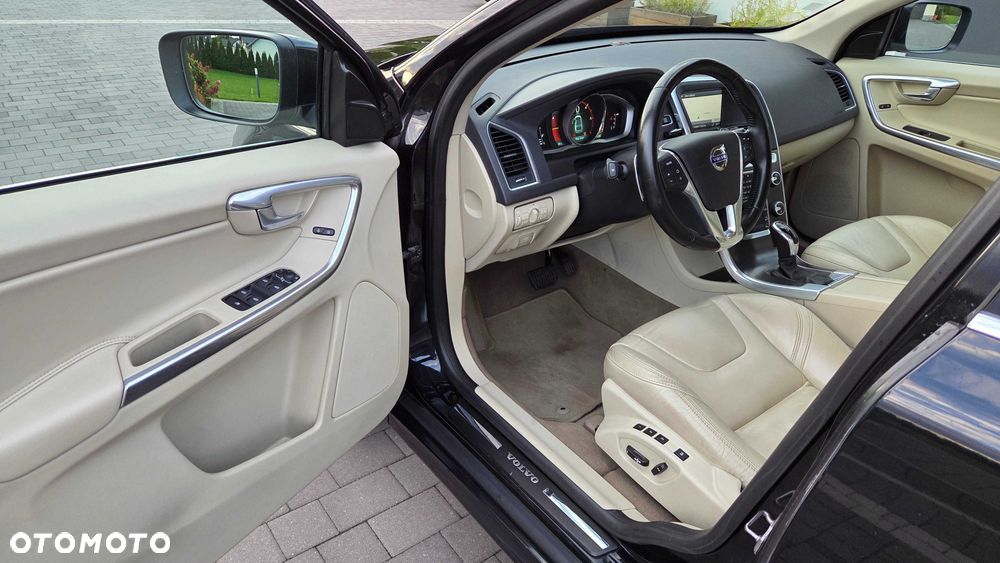 Volvo XC 60 - 6