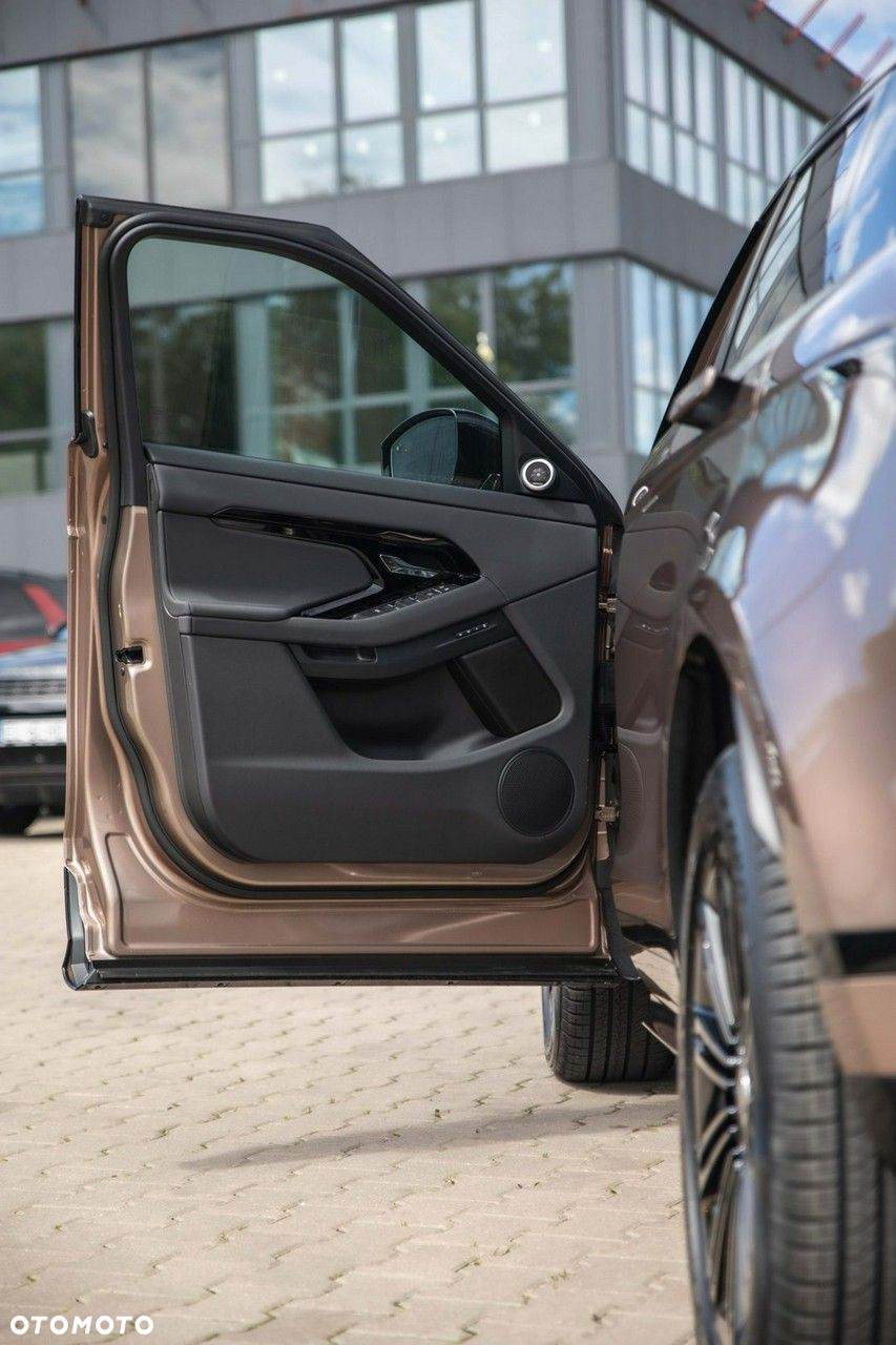 Land Rover Range Rover Evoque - 16