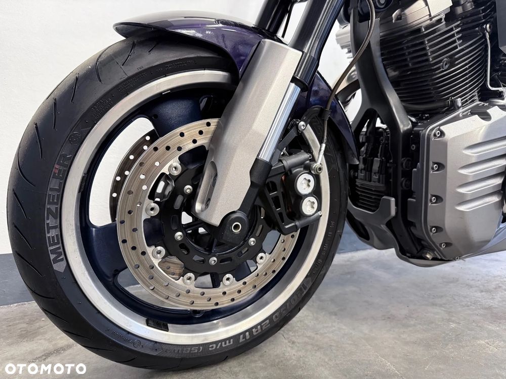 Yamaha MT - 7