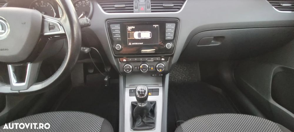 Skoda Octavia 1.4 TSI AMBITION - 18