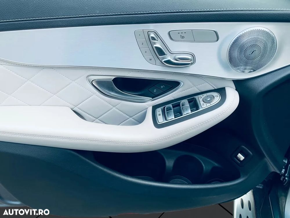 Mercedes-Benz GLC 300 e 4MATIC - 12