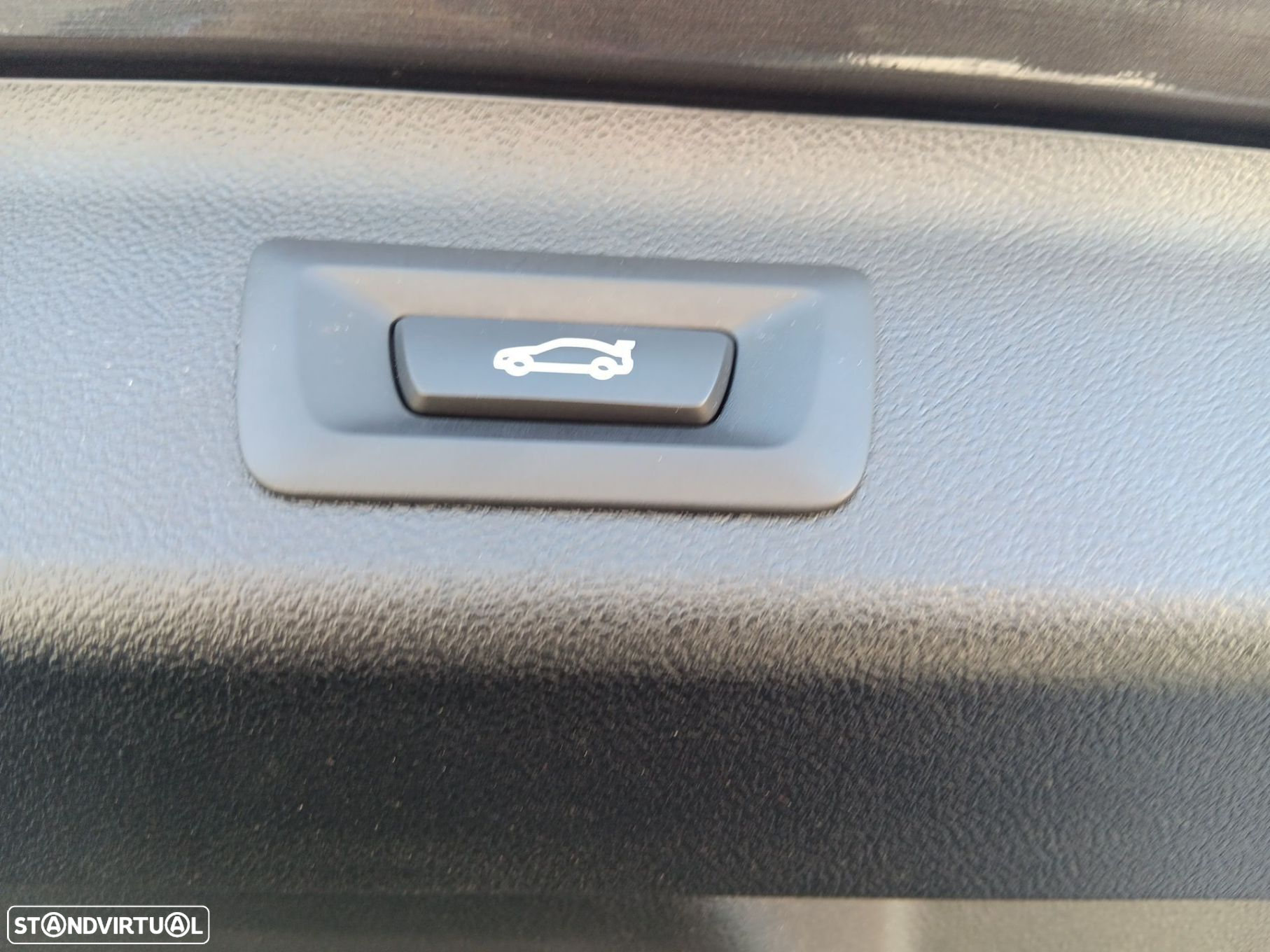 BMW 520 d Pack Desportivo M Auto - 24