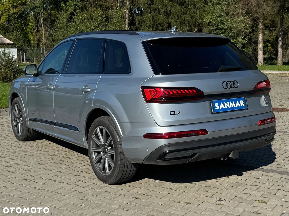 Audi Q7 - 7