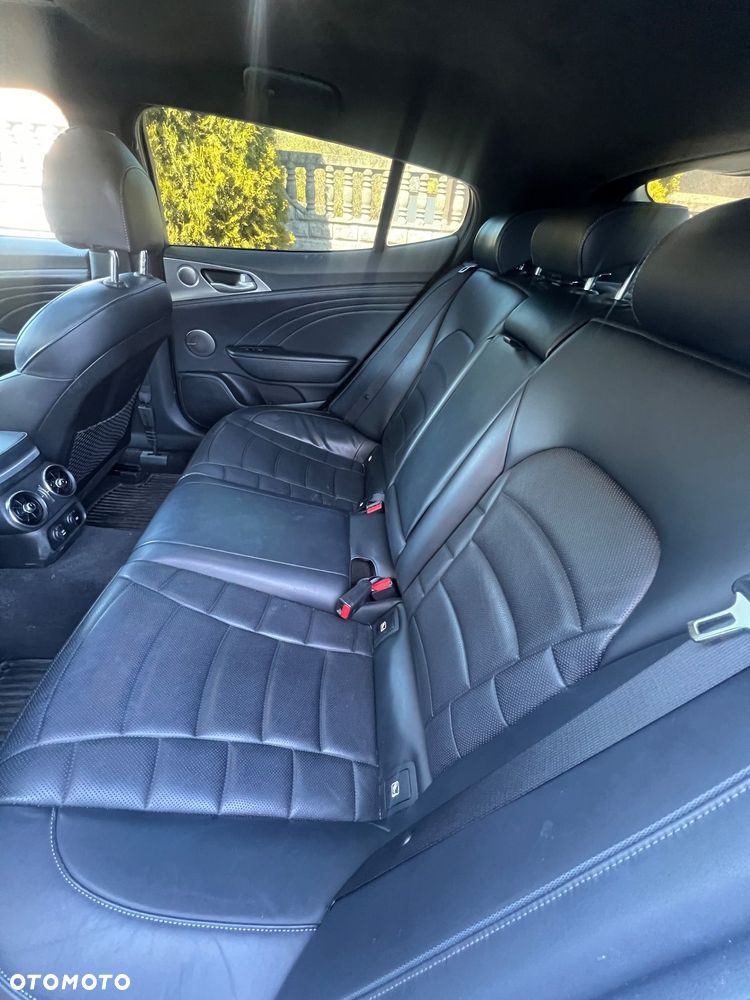 Kia Stinger 3.3 T-GDI V6 GT Prestige Line AWD - 18