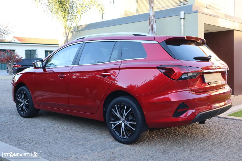 MG MG5 61 kWh Luxury - 4