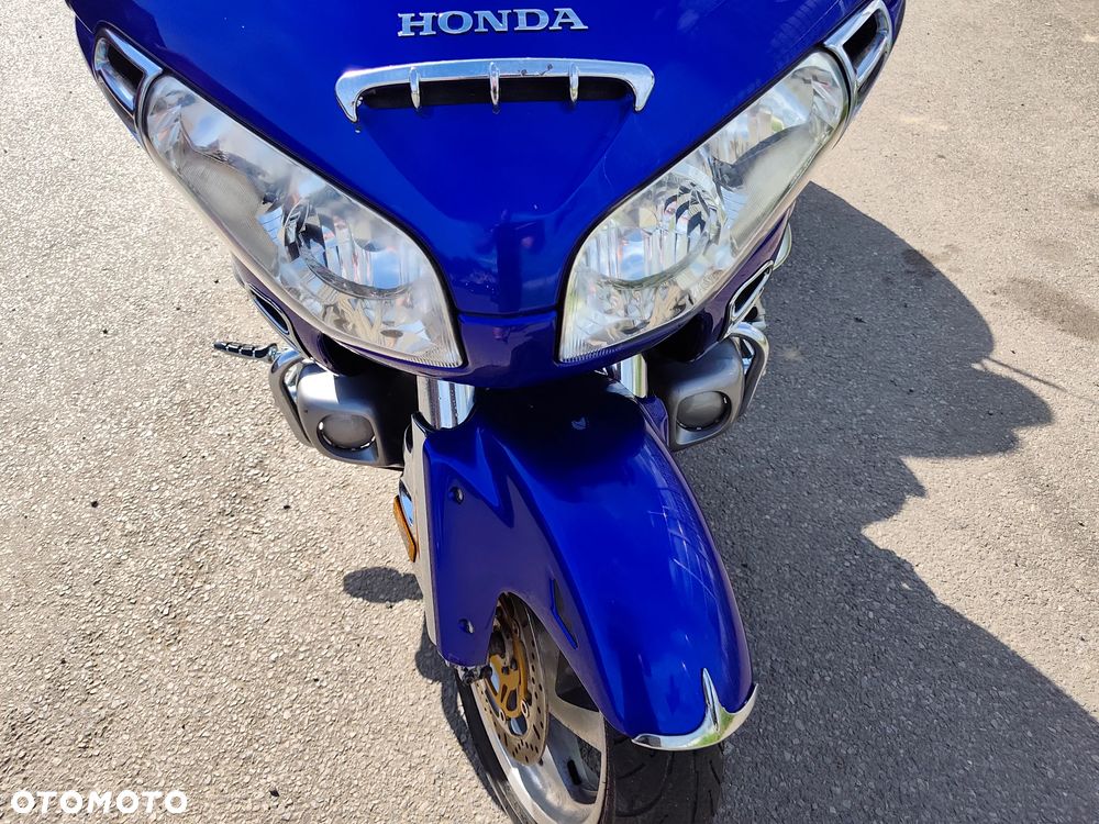 Honda GL - 9