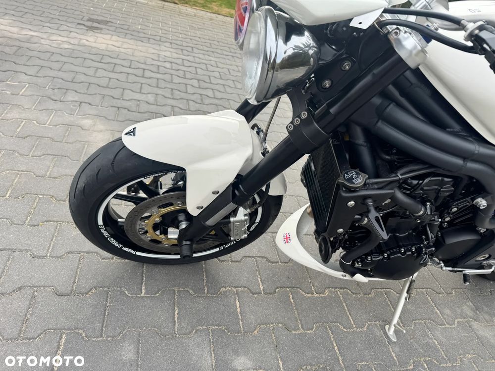Triumph Speed Triple - 25