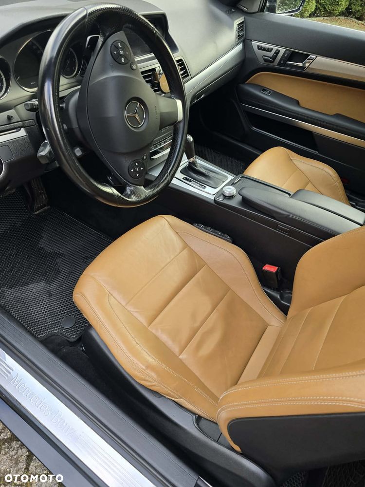 Mercedes-Benz Klasa E - 23