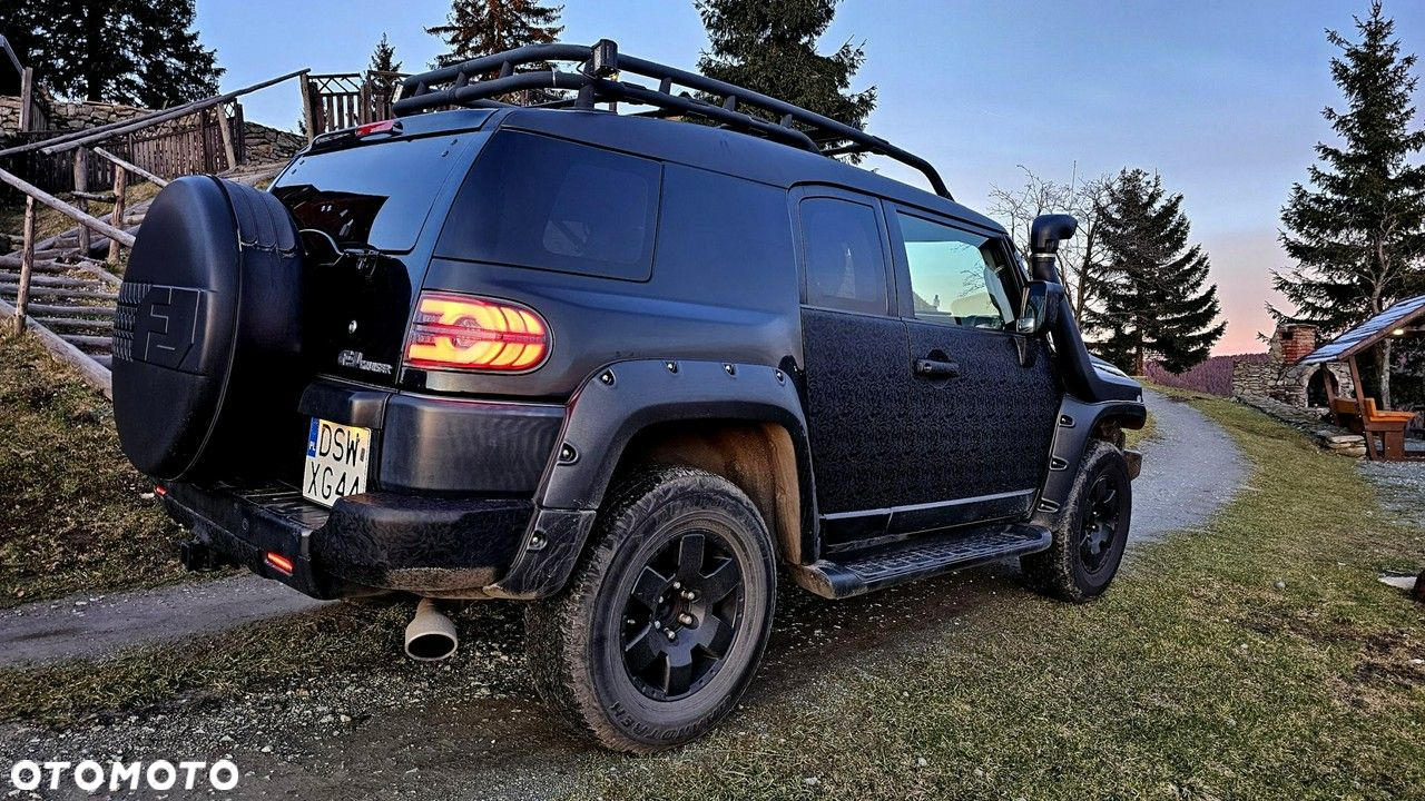 Toyota FJ - 17