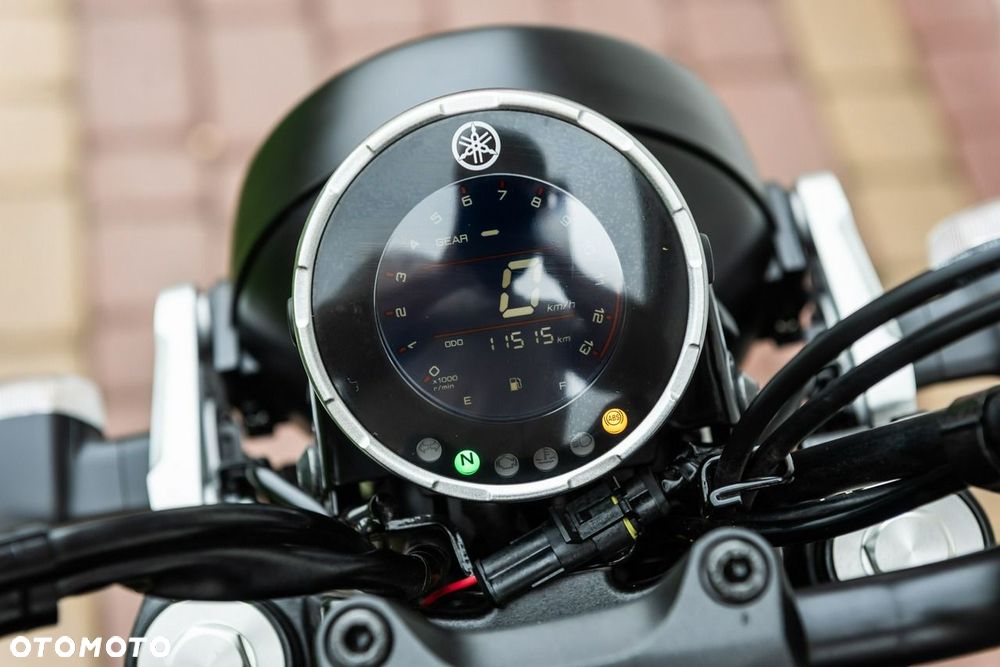 Yamaha XSR - 8