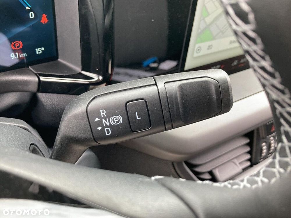 Ford Transit Courier - 10