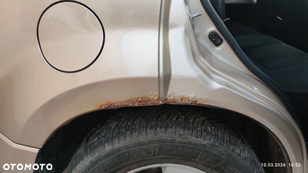 Suzuki Grand Vitara 2.4 Premium - 13