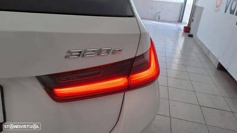 BMW 320 e Auto - 10