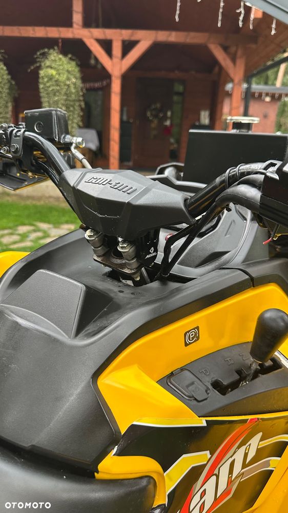 Can-Am Outlander - 20