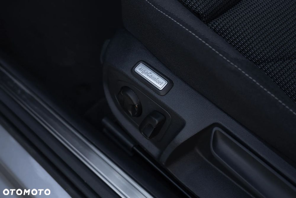 Volkswagen Arteon 2.0 TDI SCR DSG - 26