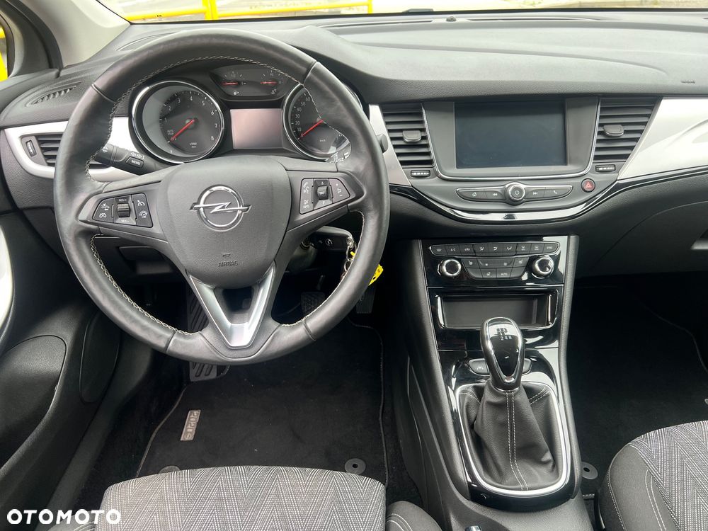 Opel Astra 1.2 Turbo Start/Stop Business Edition - 10