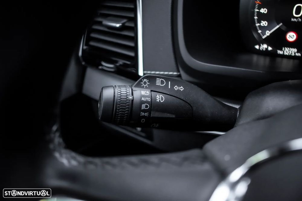 Volvo XC 90 2.0 T8 PHEV Plus Dark AWD - 16