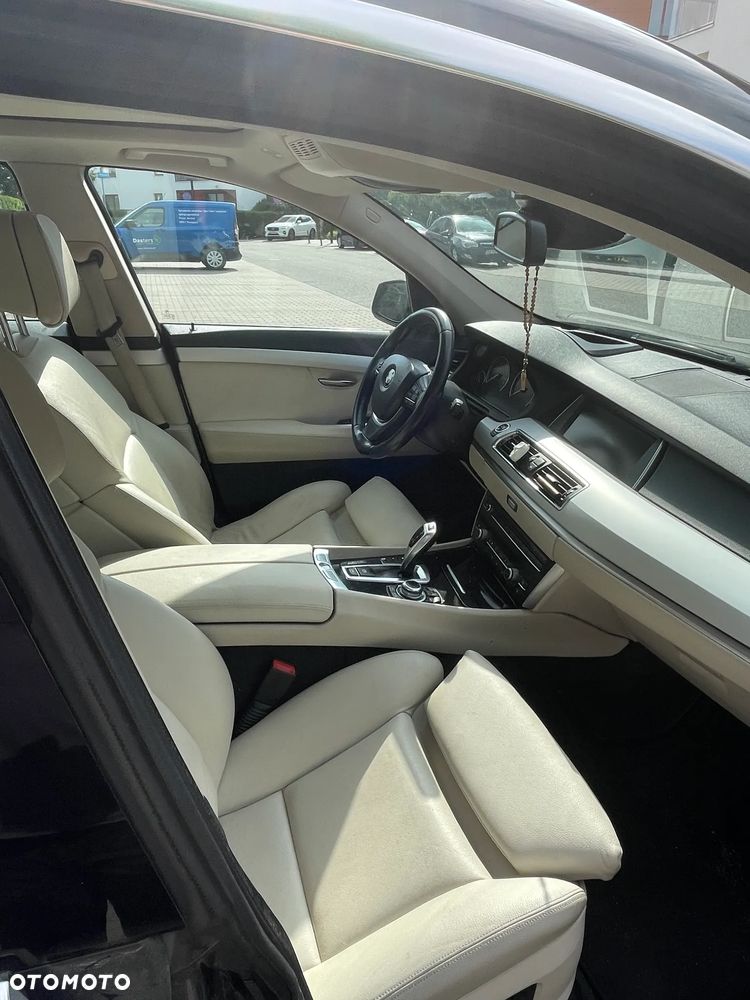 BMW 5GT - 6
