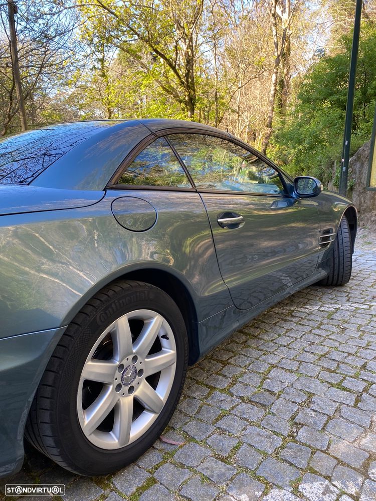 Mercedes-Benz SL 500 Standard - 13
