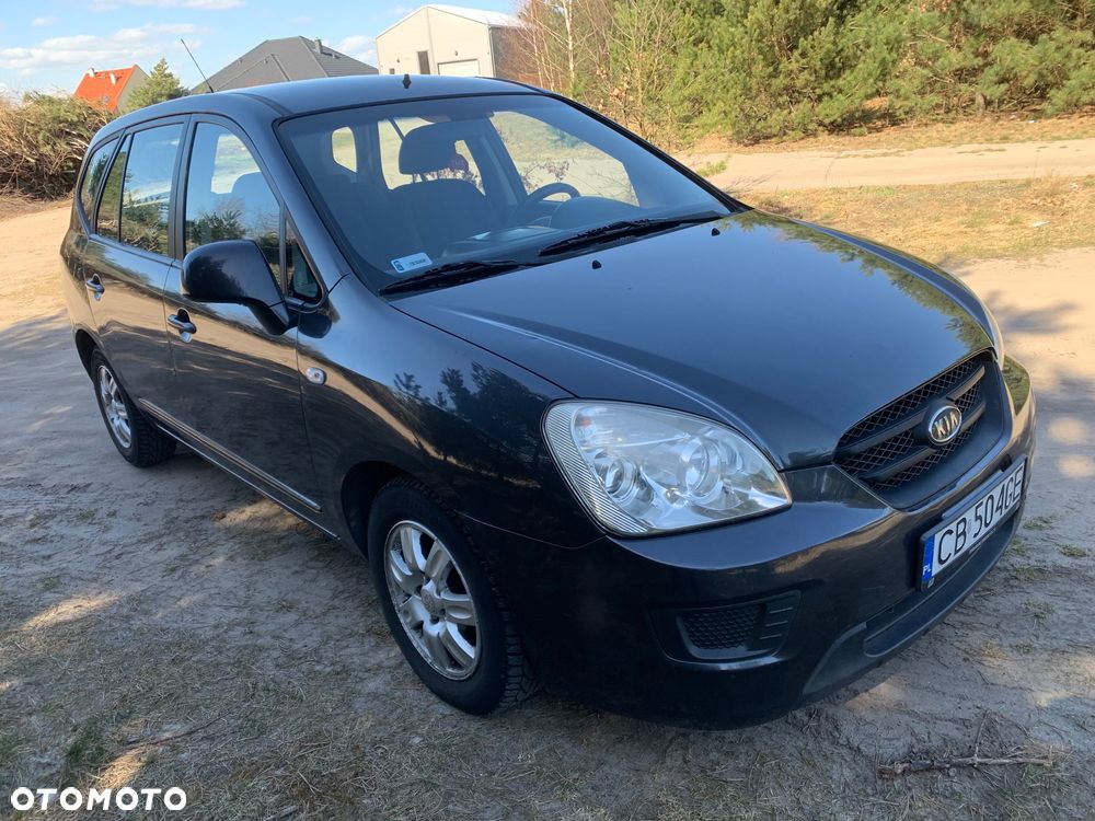 Kia Carens 2.0 CVVT LX - 1