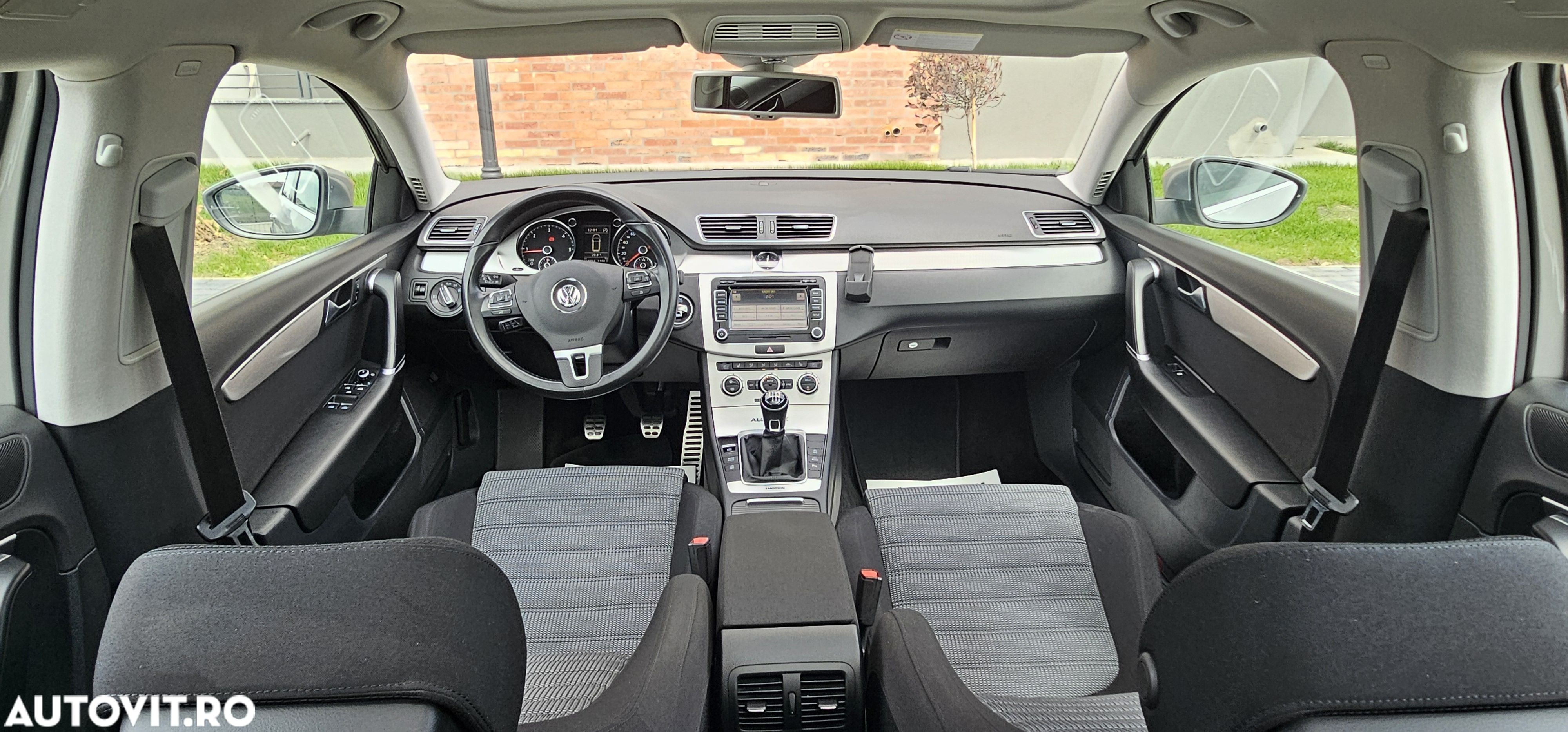 Volkswagen Passat Variant 2.0 TDI 4Motion BlueMotion Technology Exclusive - 5
