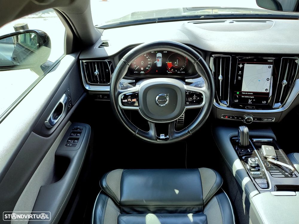 Volvo V60 2.0 T8 AWD TE R-Design - 6