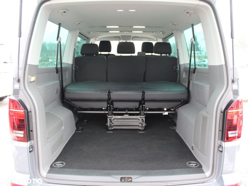 Volkswagen Caravelle - 16
