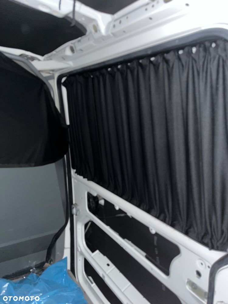 Volkswagen TRANSPORTER T5 - 15