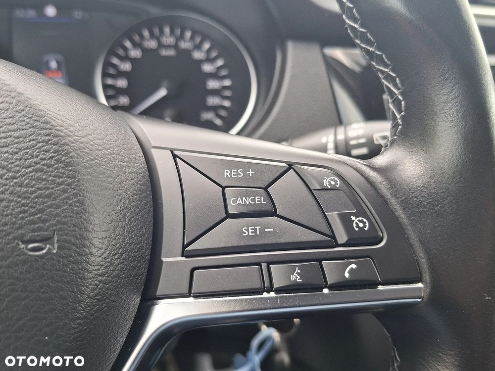 Nissan Qashqai - 14
