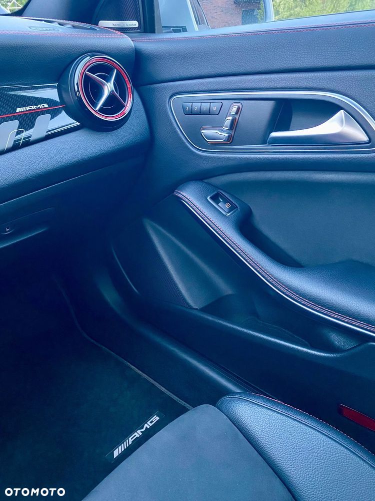 Mercedes-Benz CLA AMG 45 4-Matic - 12